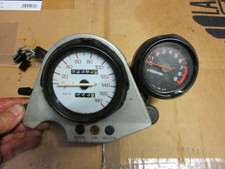 YAMAHA SRX 600  INSTRUMENTE