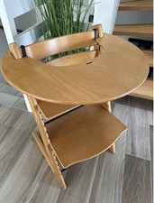 Stokke Tripp Trapp Hochstuhl hier nur  Clic Clac Tisch zum Einhängen und Riemen
