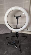 LED Ringlicht mit Stativ