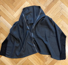 Schultertuch Poncho grau