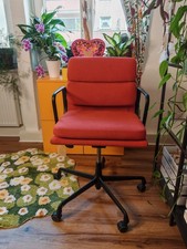 Vitra Soft Pad Chair EA 217 – Neu, Original, Designklassiker