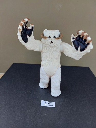 Vintage star wars hoth wampa - star,