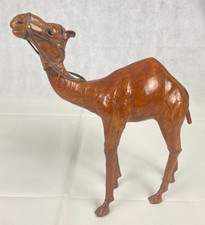 Figur / Skulptur Kamel Leder