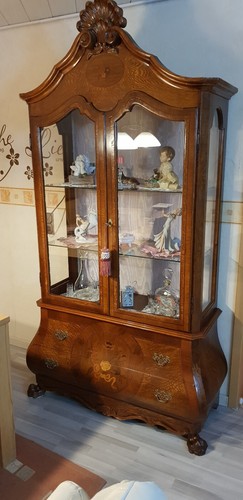 Vitrinenschrank antik mit