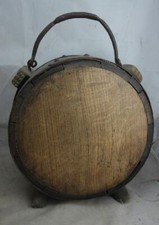 antikes kleines Holzfass