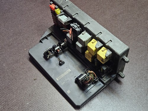 Mercedes w906 sicherungskasten - mercedes,