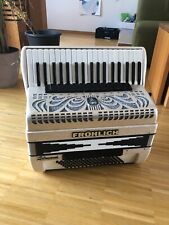 Fröhlich Schumann Akkordeon blau 96 Bass mit Tasche