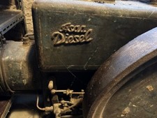 ASAA Dieselmotor mit zwei Schwungrädern