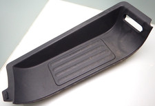 VW T5 / Multivan / VERKLEIDUNG EINSTIEG / rechts / 7H5863736M (BY50)