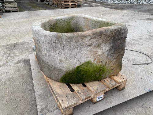 Alter brunnen aus grauem - alter,