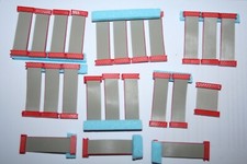 Flachbandkabel (Litze) 14-polig grau ca. 5 cm; 23 Stk. mit rotem Steckverbinder