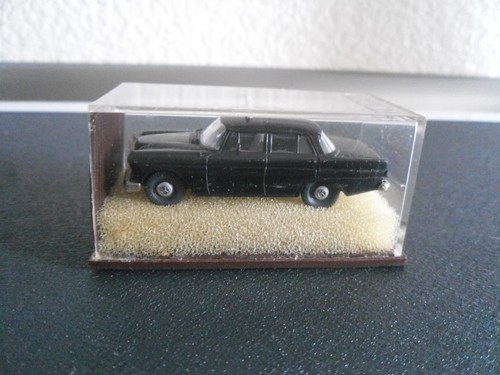 Brekina mercedes 190 - mercedes,
