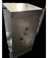 Metall-Tresor 65 x 60 x 120