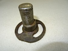 Halterung rechts Welle für