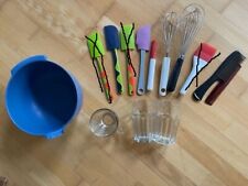 11 tlg. Set Küchenhelfer neu +gebr. Rührschüssel Glas Teigschaber Pinsel  Divers