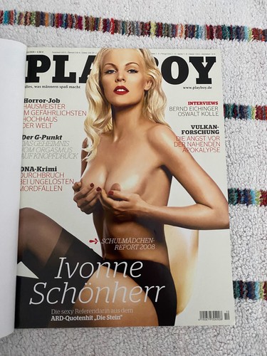 Ein playboy magazin mit - ein,
