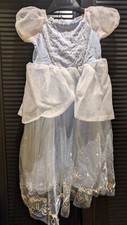 „Cinderella“-Kleid für