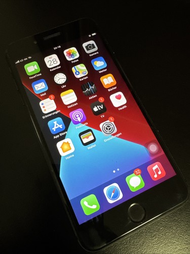Second hand apple iphone - hand,