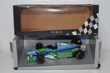 B85 1:18 MINICHAMPS 180 940206