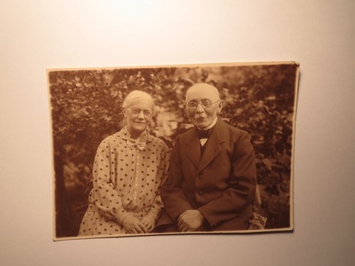 Altes paar mit brille - brille, sitzt