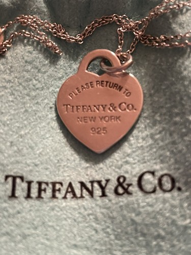 Tiffany return to - &,