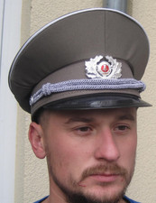 NVA  Schirmmütze  Faschingsartikel  Karneval Gr. 59     DDR Party  Repro  !! !!