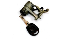 VW Lupo Golf 4 Polo 6N Kofferraumschloß Heckschloß Schloß hinten + Schlüssel