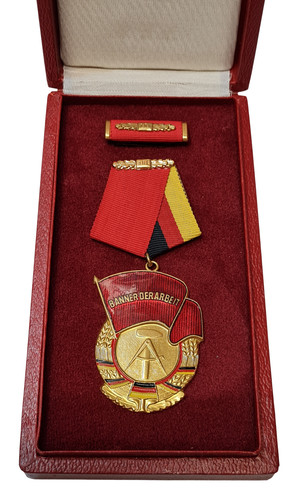 Orden ddr banner - orden, arbeit