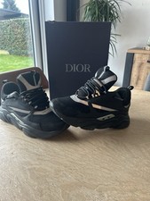 Dior B22 