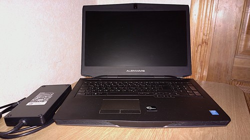 Alienware 17 full - 17"full, hd