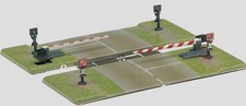 Märklin Spur Z 8992 Bahnübergang mit Halbschranke / gebraucht Z1