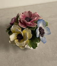 Anemone-Blumenfigur aus der