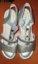 Silbergraue Sandalen - footflex - Gr. 41 - neu