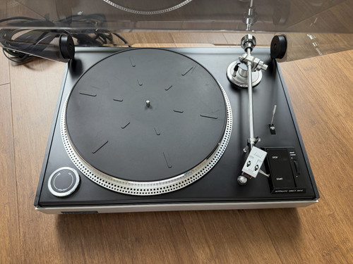 Elac 900 direct drive - 900,