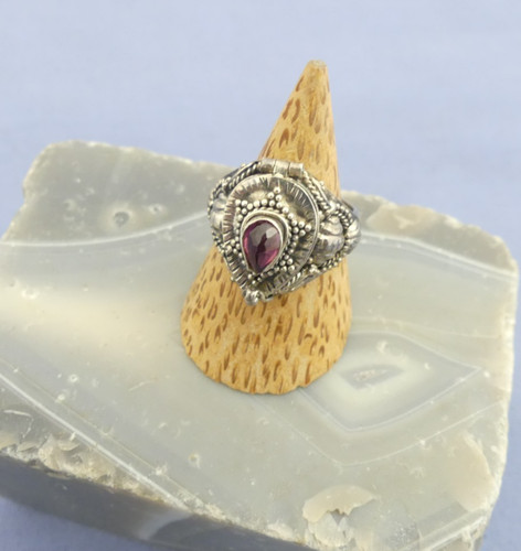 Giftring ring mit geheimfach - ring,