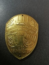 Feuerwehr Messing Emblem - Neumünster 1963 - Landesfeuerwehrtag - ca. 5,5x4,5 cm