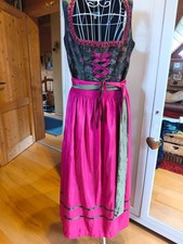 Langes edles Dirndl -
