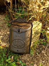 Briefkasten mit Pferd