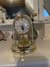 Tischuhr, Schrankuhr