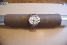 + TOMMY HILFIGER + Herren-Uhr + läuft + Batterie neu + guter Zustand +