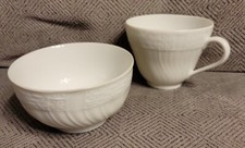 White Embossed Tea Cup/Sm