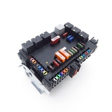 Sicherungskasten hinter SRB Mercedes S-Klasse W221 A2219006902 210920