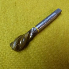 Gewindebohrer M18 LH LINKS