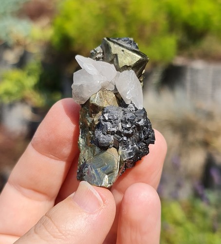 Pyrit calcit galenit peru - calcit,