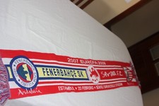 Schal, Fußball Spiel von Die