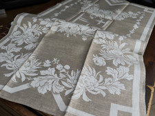 Dunkles grosses  Leinen Damast