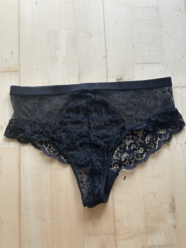 Verspielte schwarze pantie - verspielte,