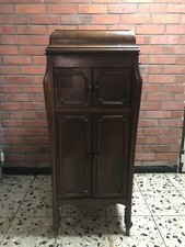 Antikes Standgrammophon