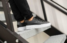 Nike Air Force 1 Pixel Damen UK 4 EUR 37,5 (CK6649 001)
