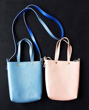 2 x kleine umhängetasche damen leder blau und rosé NEU, ungetragen